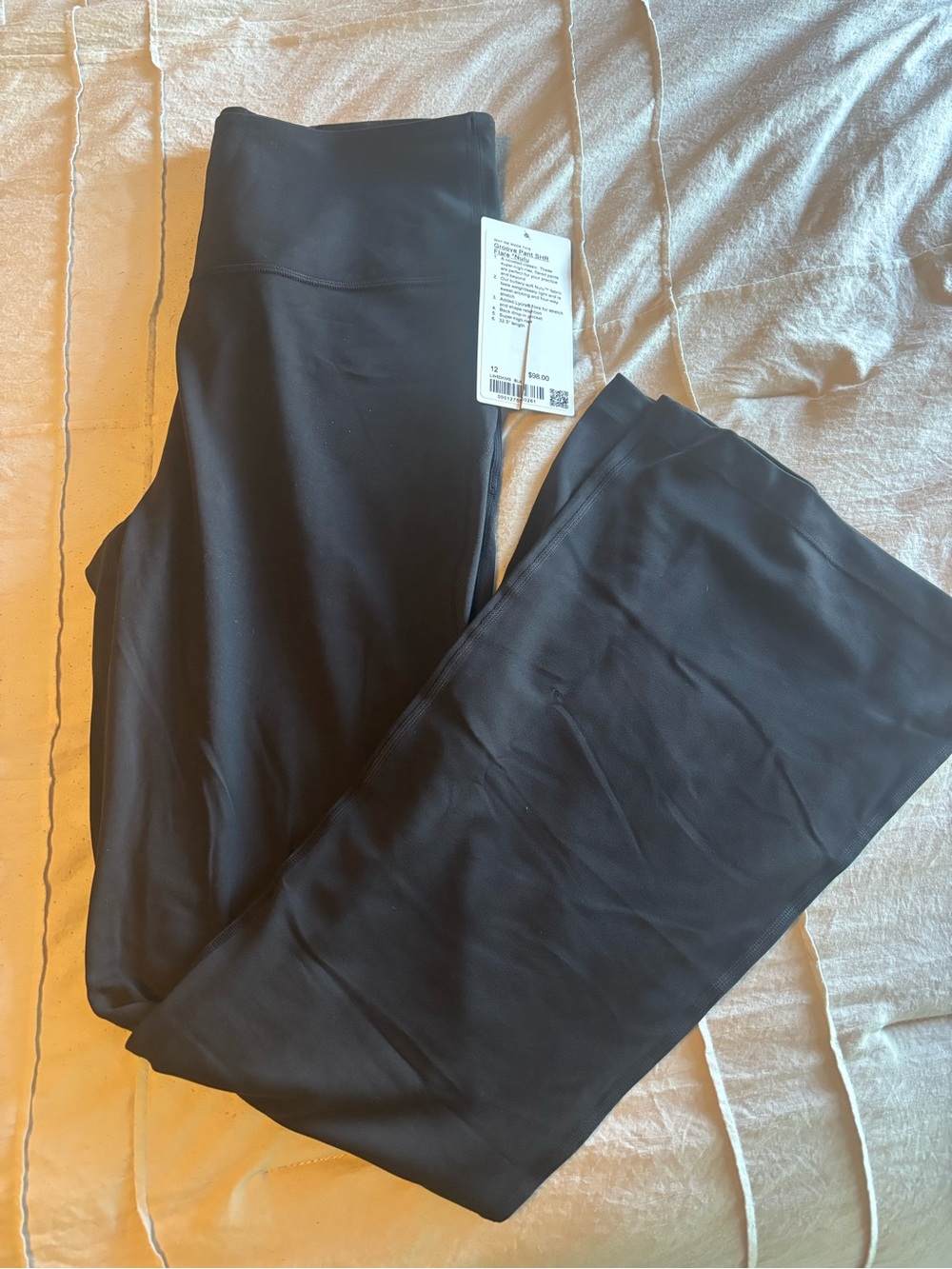 NWT lululemon athletica Groove Flare Pant - Black